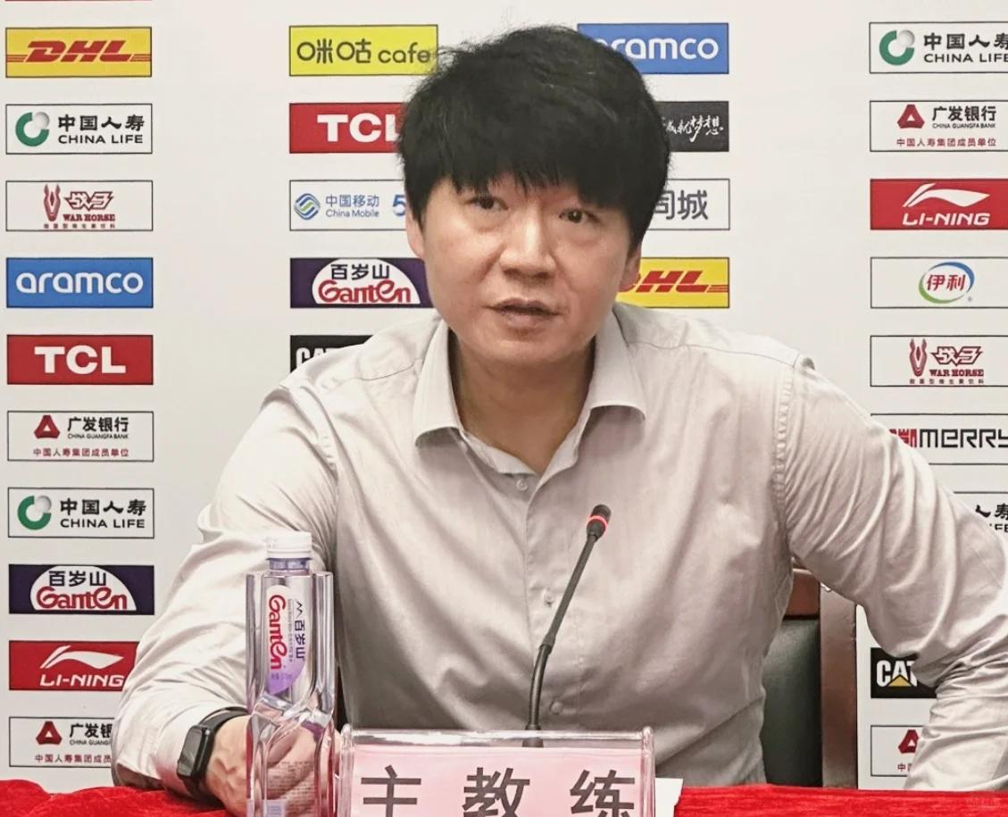 爱游戏-新疆广汇迎中超关键赛，清晨防线松动，信心回归，资深球员宣示担当-爱游戏