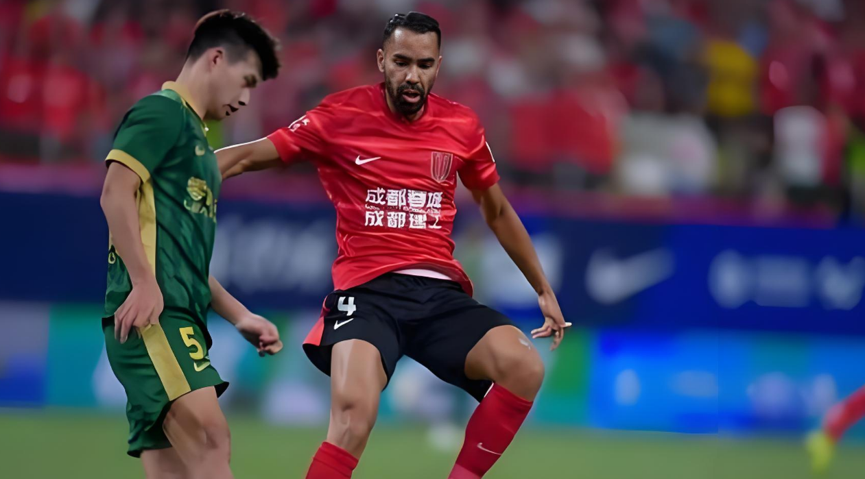 爱游戏体育app-包含成都蓉城今夜更衣室发声，志在法国杯名次提升，球迷炸锅，训练强度明显提升的词条-爱游戏体育app